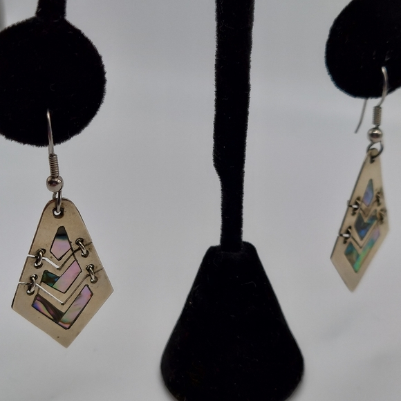 Vintage Alpaca Mexico Abalone Dangle Earrings. - Picture 10 of 13